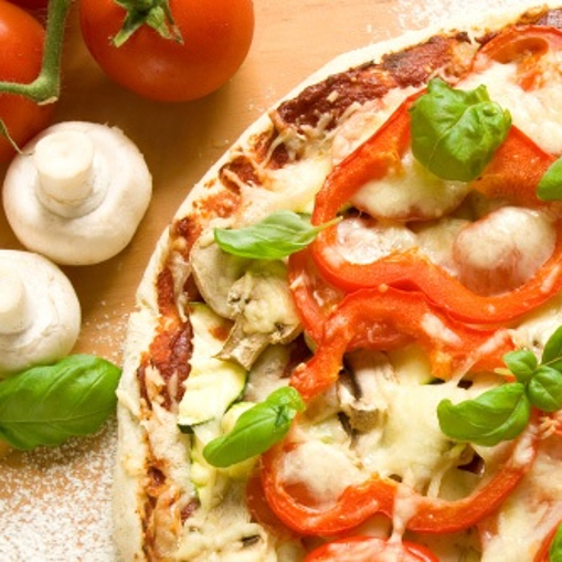 Pizza de yogur de cabra con verduras
