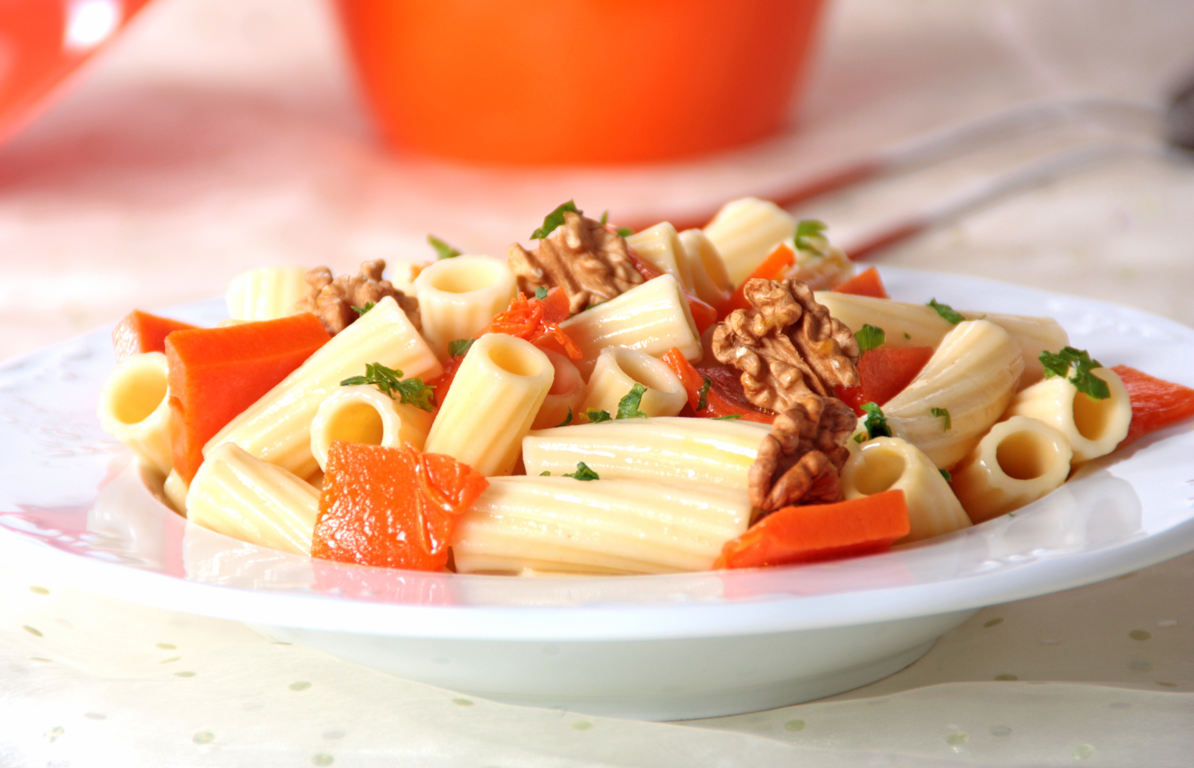 Pasta integral con calabaza y nueces