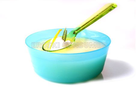 Sopa de melón con bolitas de yogur