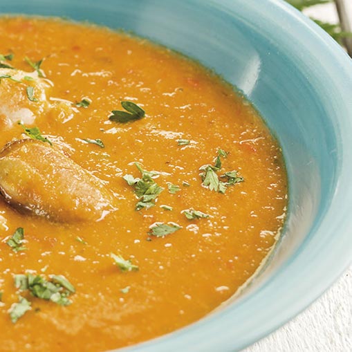 Flores de alcachofa al horno con salsa romesco
