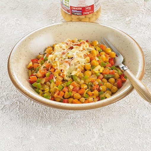 Garbanzos gratinados con verduras