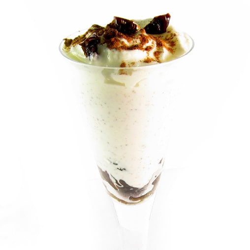 Crema de leche de oveja aromatizada con Idiazabal
