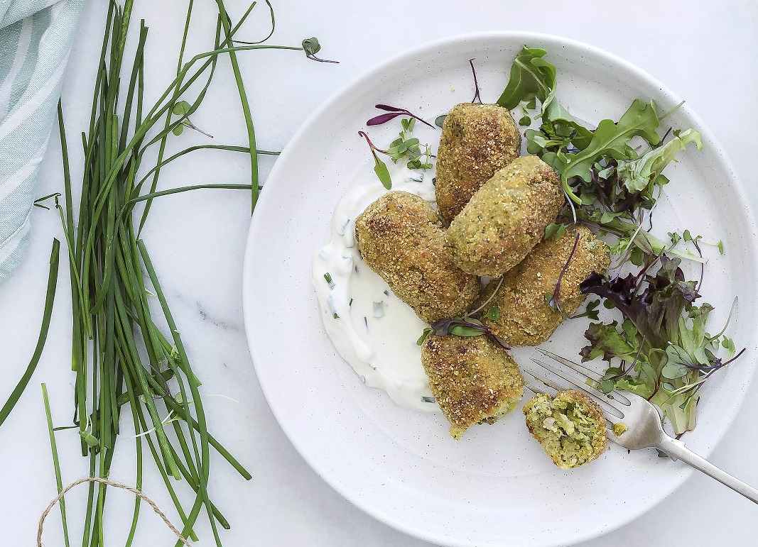 Macarrones integrales salteados con verduras