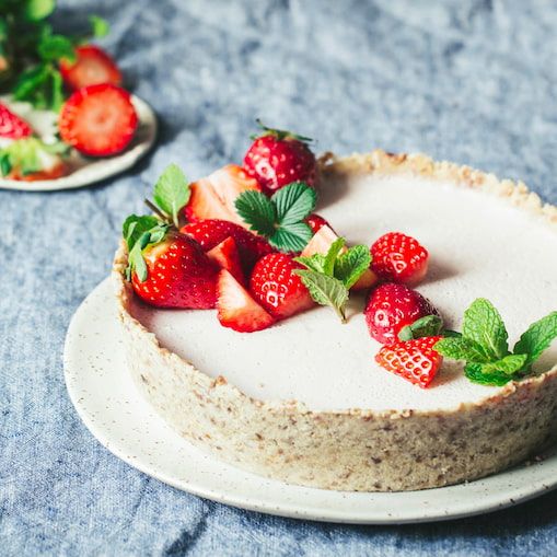 Tarta de cuajada y fresas