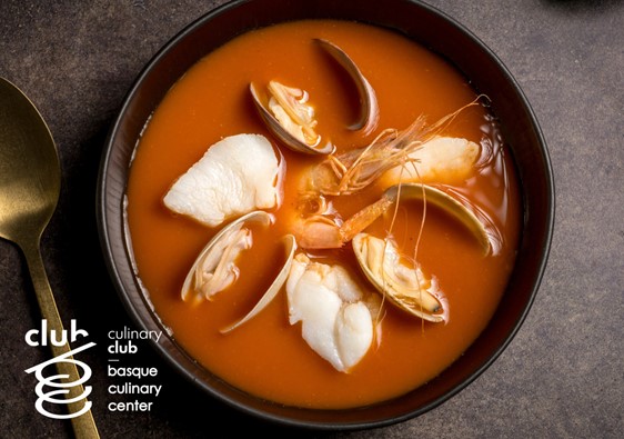 Cazuela de rape y marisco