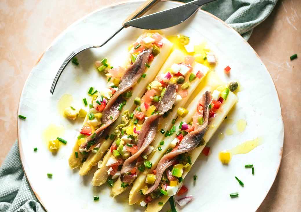 Lubina  a la parrilla con verduras asadas